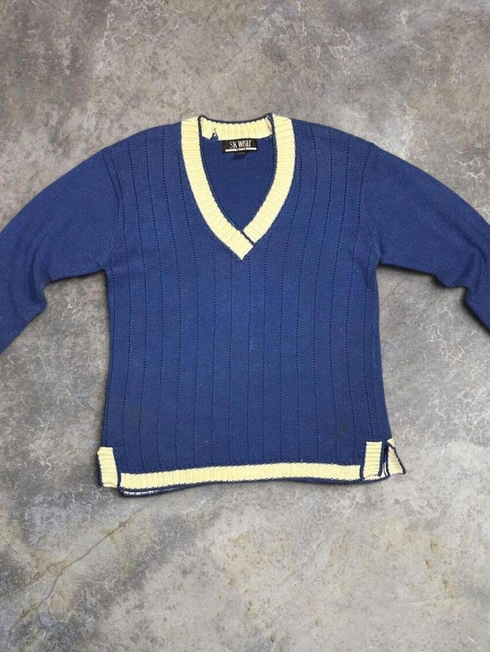 Vintage Ski Wear V-Neck Knit Sweater Blue White | Apres Ski  | Y2K Sz S